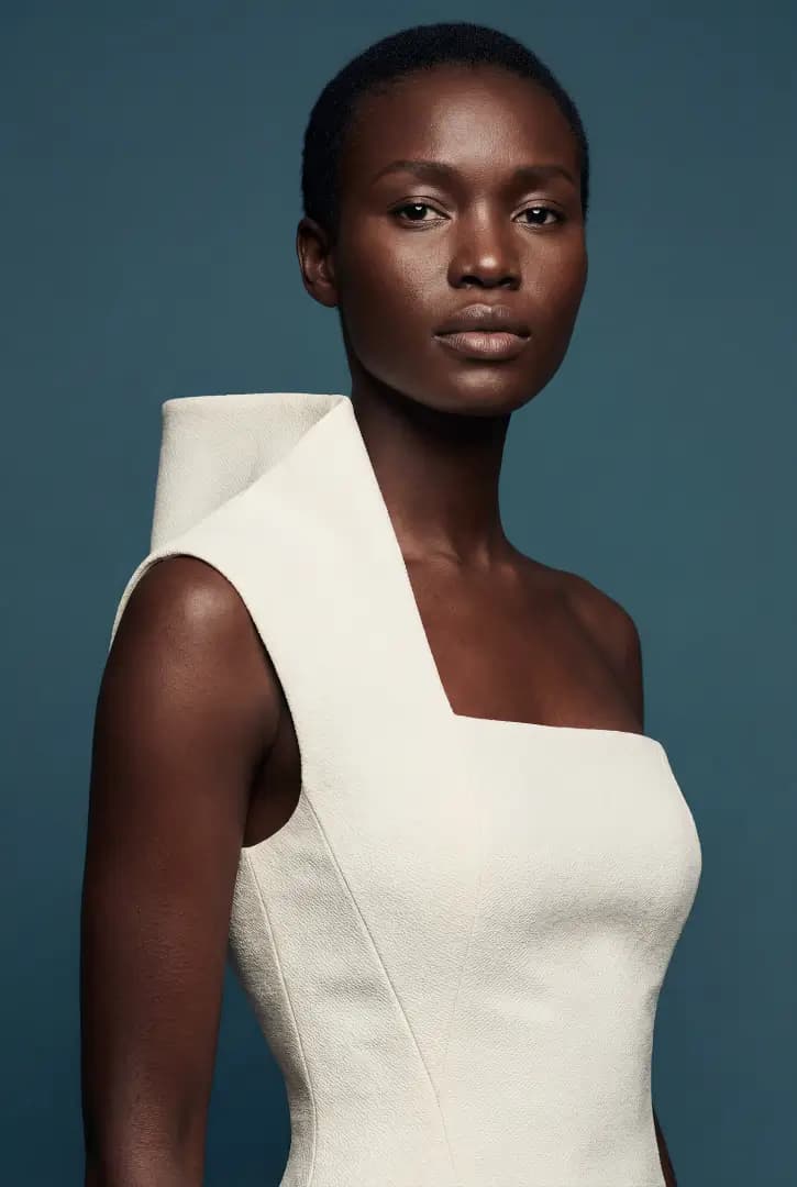 Futuriza AI Fashion